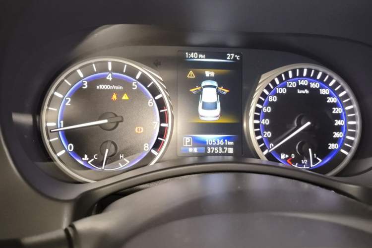 Used Infiniti Q50L 2016 2.0T Ambition Edition Odometer Close Up