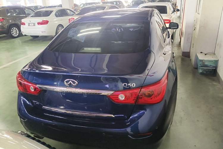 Used Infiniti Q50L 2016 2.0T Ambition Edition Rear