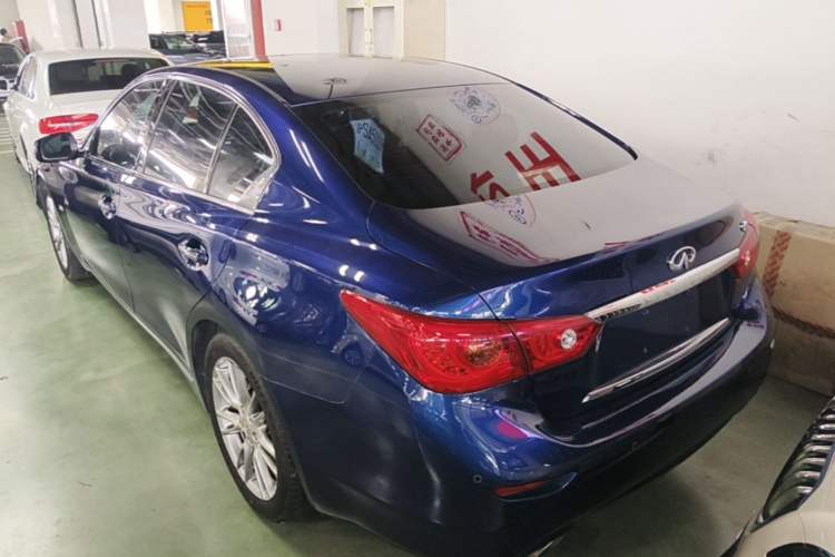 Used Infiniti Q50L 2016 2.0T Ambition Edition Rear Left 45 Deg