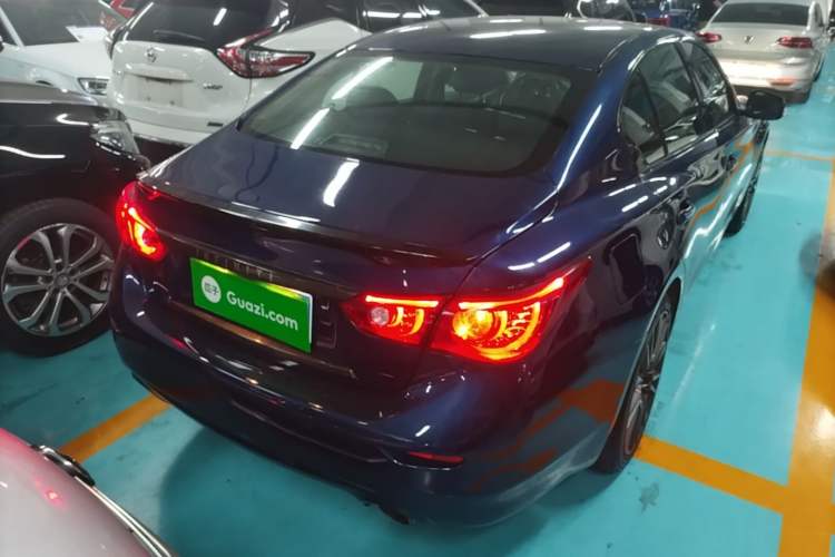 Used Infiniti Q50L 2016 2.0T Enjoyment Edition Rear Right 45 Deg