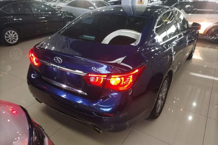 Used Infiniti Q50L 2016 2.0T Comfort Edition Rear Right 45 Deg