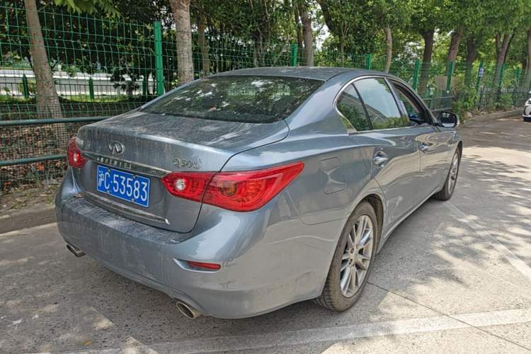 Used Infiniti Q50L 2016 2.0T Ambition Edition Rear Right 45 Deg