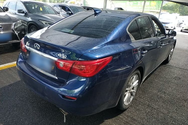 Used Infiniti Q50L 2016 2.0T Ambition Edition Rear Right 45 Deg