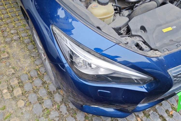 Used Infiniti Q50L 2016 2.0T Enjoyment Edition Right Front Headlight