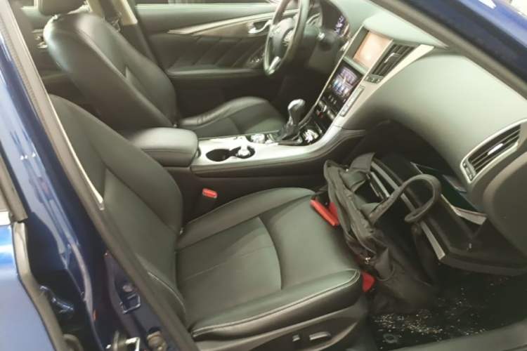Used Infiniti Q50L 2016 2.0T Enjoyment Edition Right Front Seat