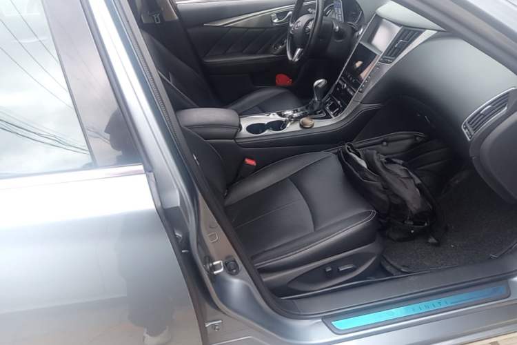 Used Infiniti Q50L 2016 2.0T Enjoyment Edition Right Front Seat