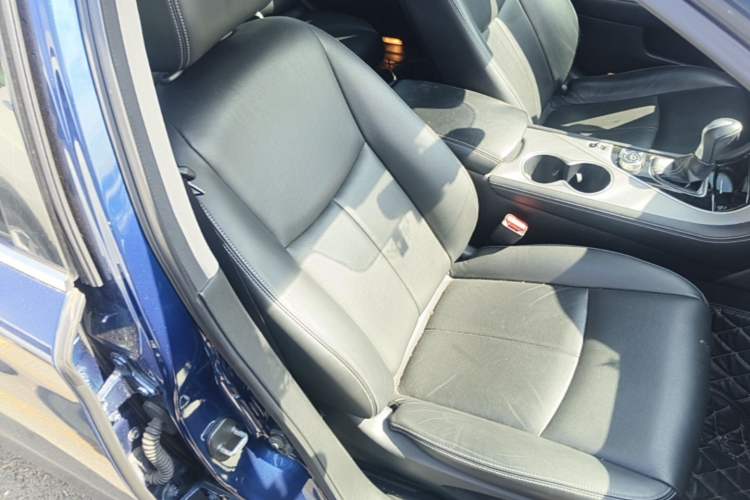Used Infiniti Q50L 2016 2.0T Enjoyment Edition Right Front Seat