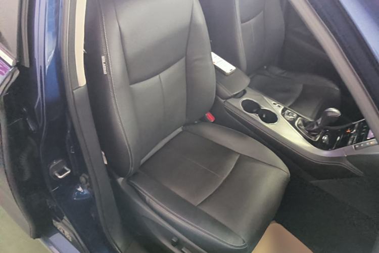 Used Infiniti Q50L 2016 2.0T Ambition Edition Right Front Seat