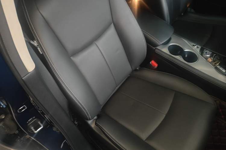 Used Infiniti Q50L 2016 2.0T Enjoyment Edition Right Front Seat