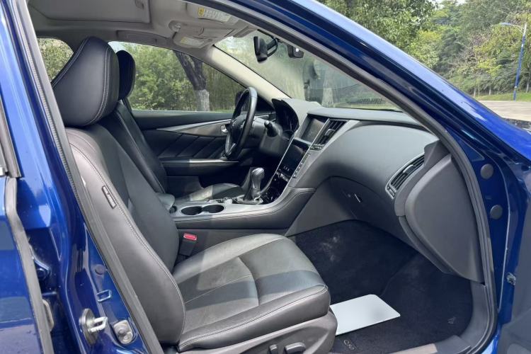 Used Infiniti Q50L 2016 2.0T Enjoyment Edition Right Front Seat