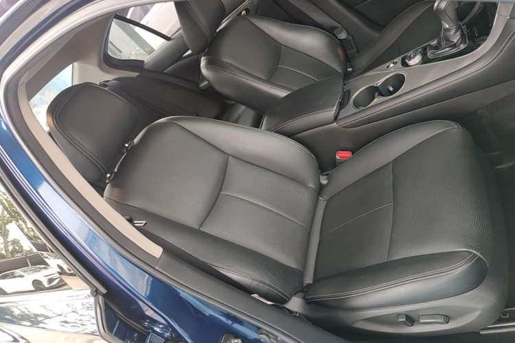 Used Infiniti Q50L 2016 2.0T Ambition Edition Right Front Seat
