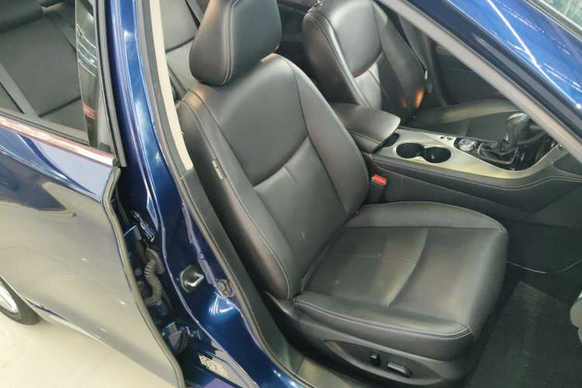 Used Infiniti Q50L 2016 2.0T Ambition Edition Right Front Seat
