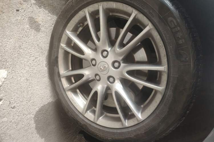 Used Infiniti Q50L 2016 2.0T Ambition Edition Right Front Wheel Hub