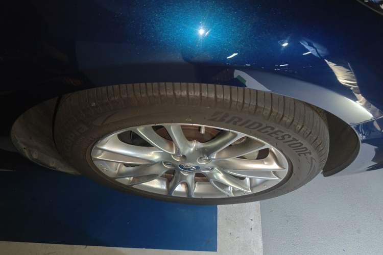 Used Infiniti Q50L 2016 2.0T Ambition Edition Right Front Wheel Hub