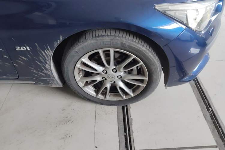 Used Infiniti Q50L 2016 2.0T Enjoyment Edition Right Front Wheel Hub