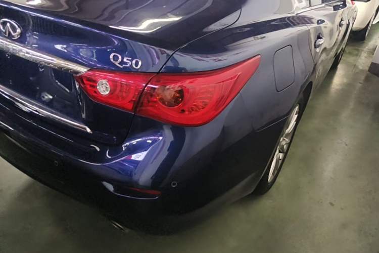 Used Infiniti Q50L 2016 2.0T Ambition Edition Right Rear Taillight