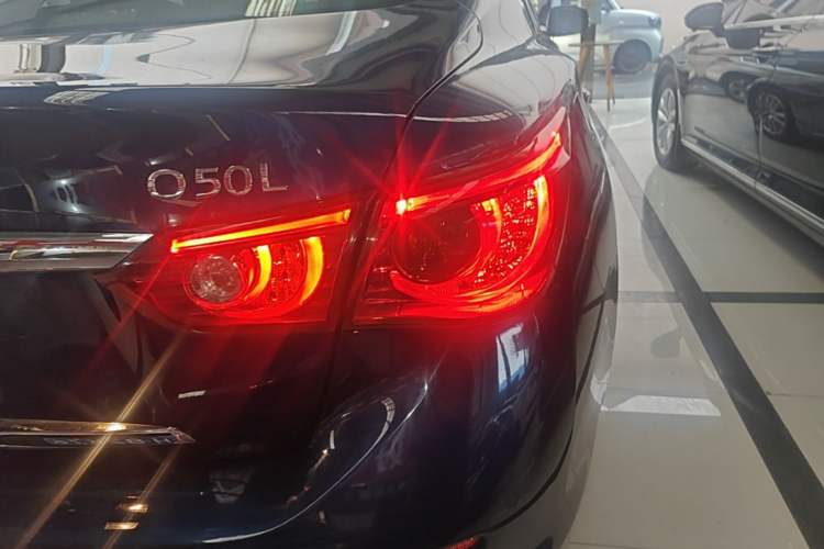 Used Infiniti Q50L 2016 2.0T Enjoyment Edition Right Rear Taillight