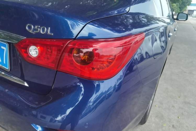 Used Infiniti Q50L 2016 2.0T Ambition Edition Right Rear Taillight