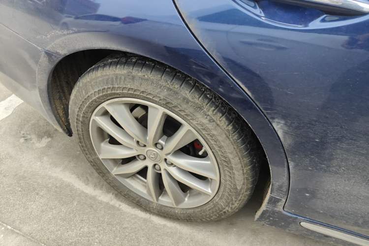 Used Infiniti Q50L 2016 2.0T Comfort Edition Right Rear Wheel Hub