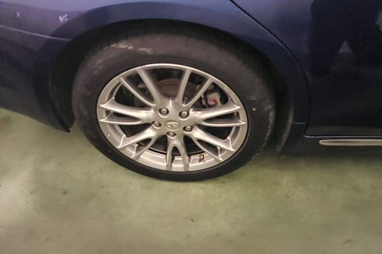 Used Infiniti Q50L 2016 2.0T Ambition Edition Right Rear Wheel Hub