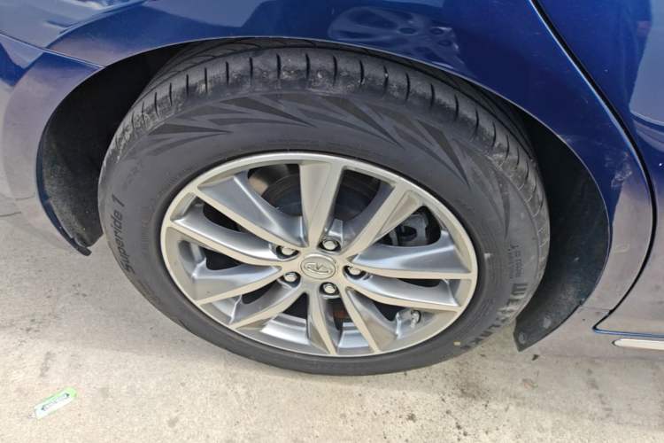 Used Infiniti Q50L 2016 2.0T Enjoyment Edition Right Rear Wheel Hub