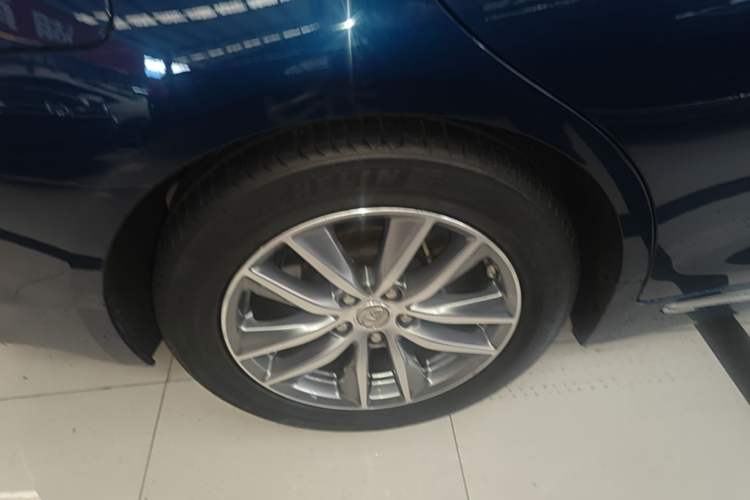Used Infiniti Q50L 2016 2.0T Enjoyment Edition Right Rear Wheel Hub