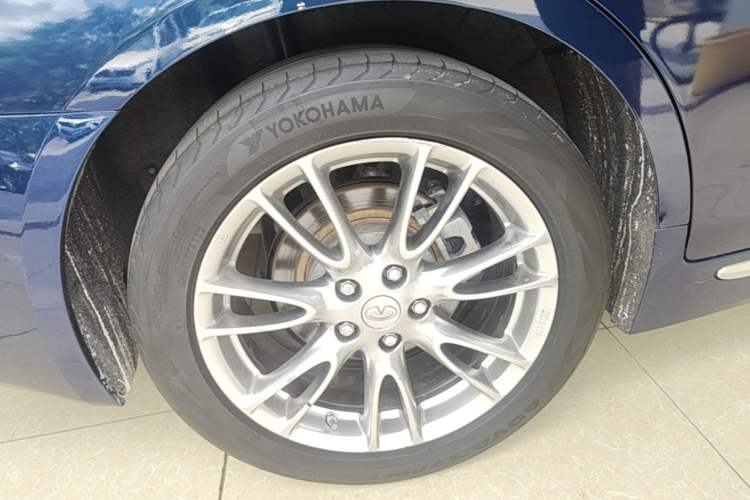 Used Infiniti Q50L 2016 2.0T Ambition Edition Right Rear Wheel Hub