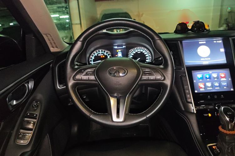 Used Infiniti Q50L 2016 2.0T Enjoyment Edition Steering Wheel