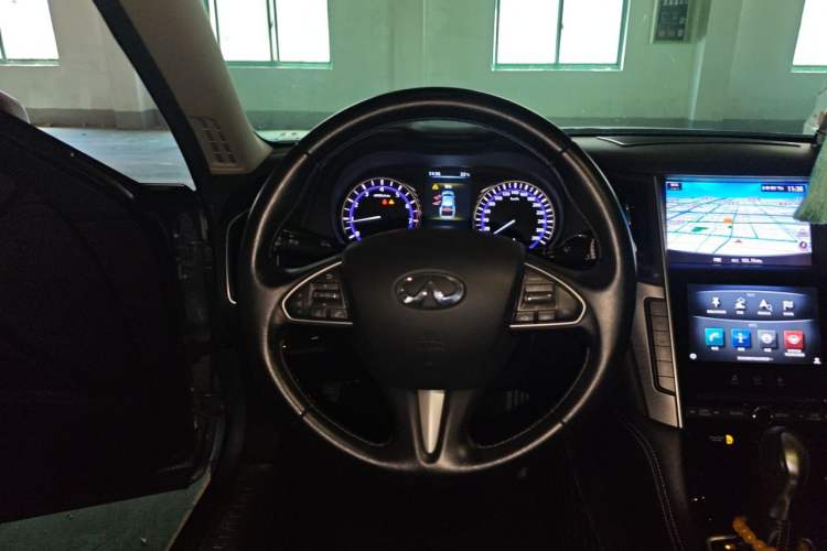 Used Infiniti Q50L 2016 2.0T Ambition Edition Steering Wheel