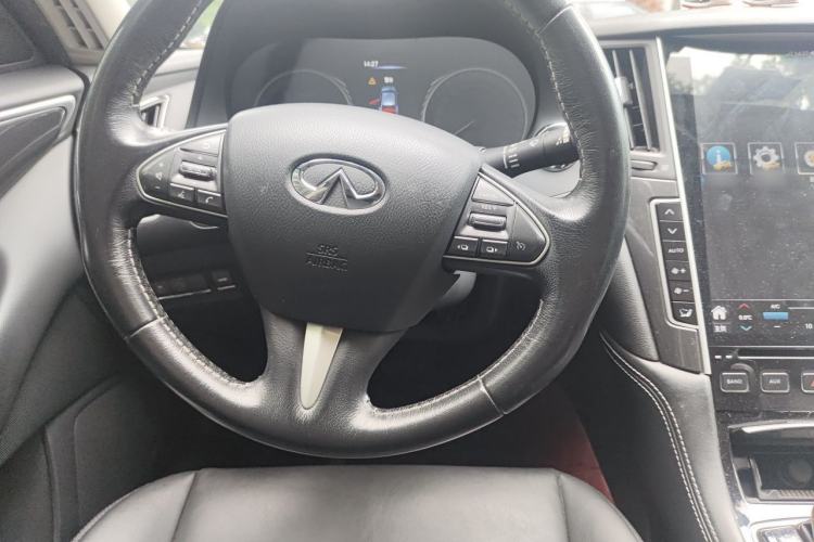 Used Infiniti Q50L 2016 2.0T Comfort Edition Steering Wheel