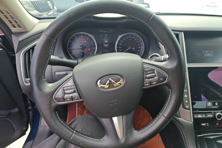 Used Infiniti Q50L 2016 2.0T Enjoyment Edition Steering Wheel