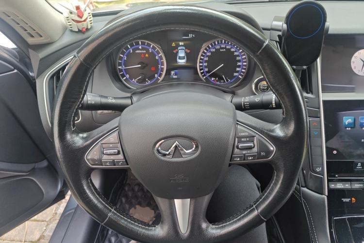 Used Infiniti Q50L 2016 2.0T Comfort Edition Steering Wheel