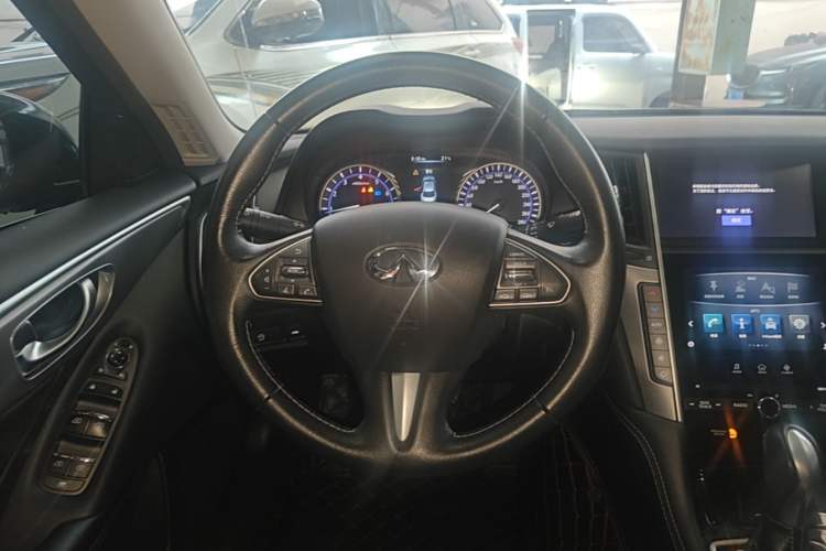 Used Infiniti Q50L 2016 2.0T Enjoyment Edition Steering Wheel