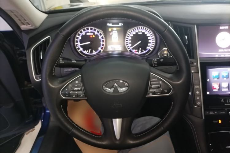 Used Infiniti Q50L 2016 2.0T Comfort Edition Steering Wheel