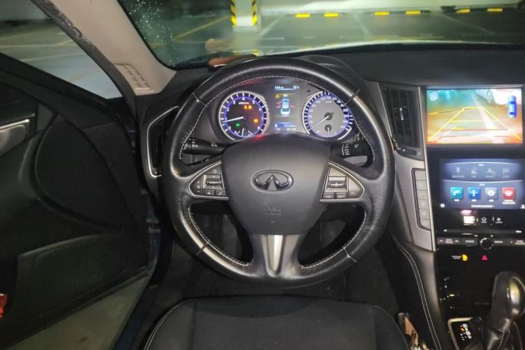 Used Infiniti Q50L 2016 2.0T Enjoyment Edition Steering Wheel