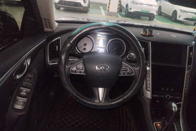 Used Infiniti Q50L 2016 2.0T Ambition Edition Steering Wheel