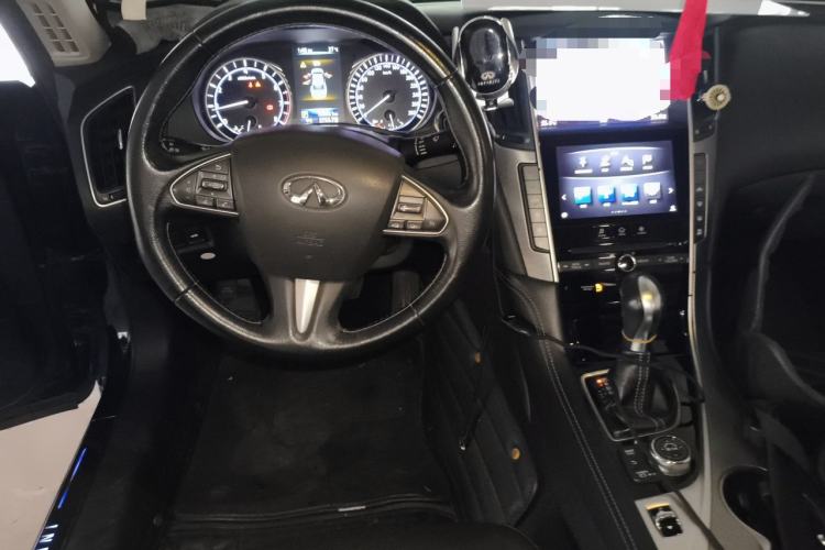 Used Infiniti Q50L 2016 2.0T Ambition Edition Steering Wheel