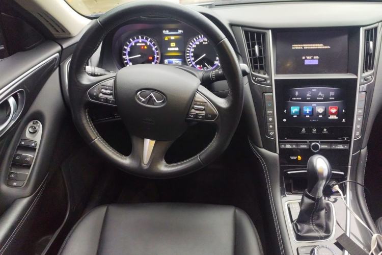 Used Infiniti Q50L 2016 2.0T Comfort Edition Steering Wheel