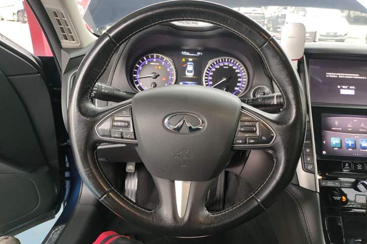 Used Infiniti Q50L 2016 2.0T Ambition Edition Steering Wheel
