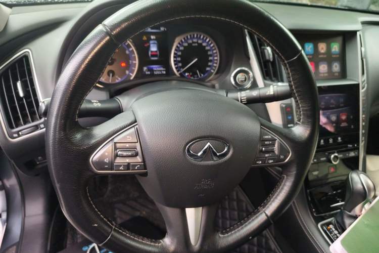 Used Infiniti Q50L 2016 2.0T Enjoyment Edition Steering Wheel