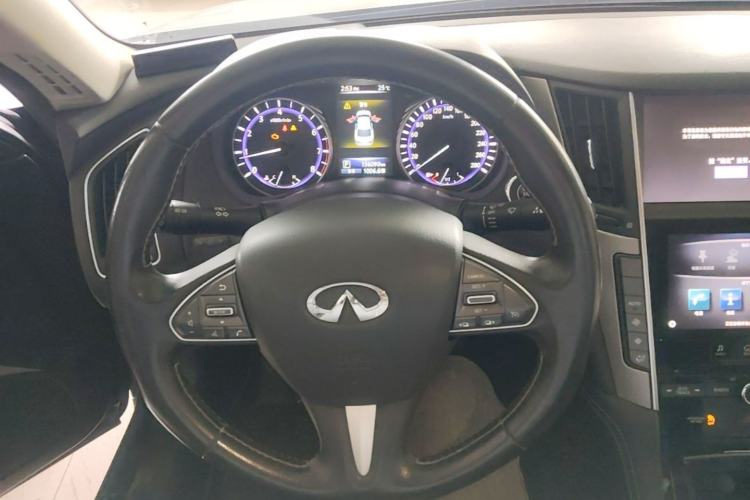 Used Infiniti Q50L 2016 2.0T Enjoyment Edition Steering Wheel