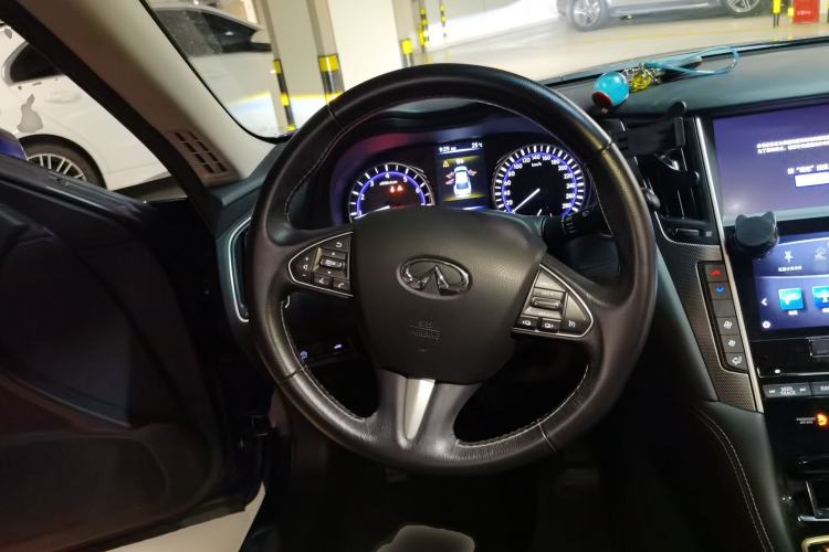 Used Infiniti Q50L 2016 2.0T Ambition Edition Steering Wheel