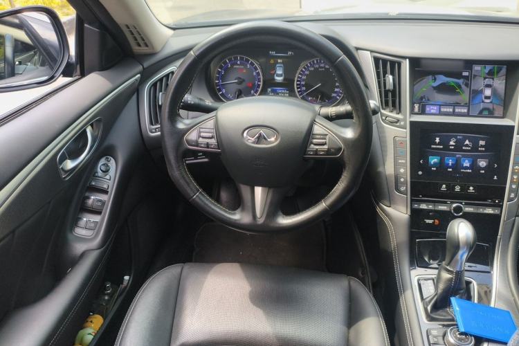 Used Infiniti Q50L 2016 2.0T Ambition Edition Steering Wheel
