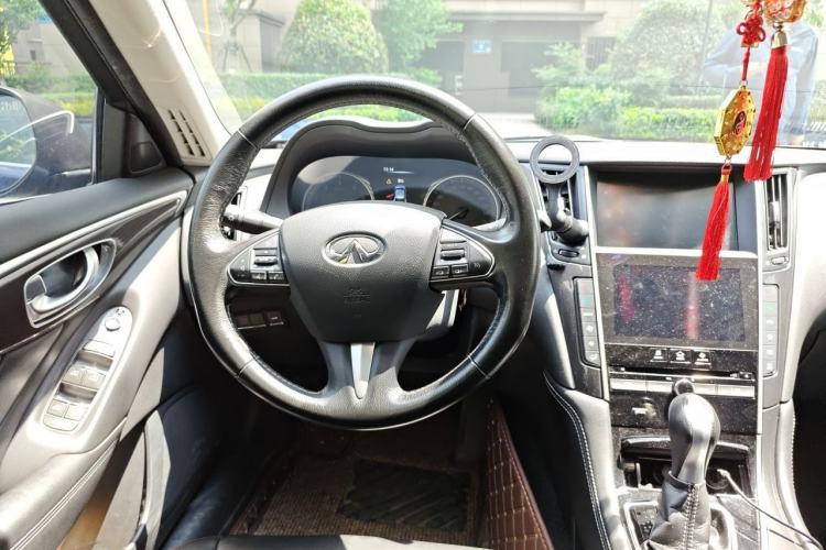 Used Infiniti Q50L 2016 2.0T Comfort Edition Steering Wheel