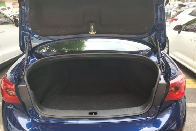 Used Infiniti Q50L 2016 2.0T Enjoyment Edition Trunk