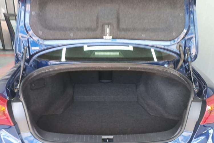 Used Infiniti Q50L 2016 2.0T Enjoyment Edition Trunk