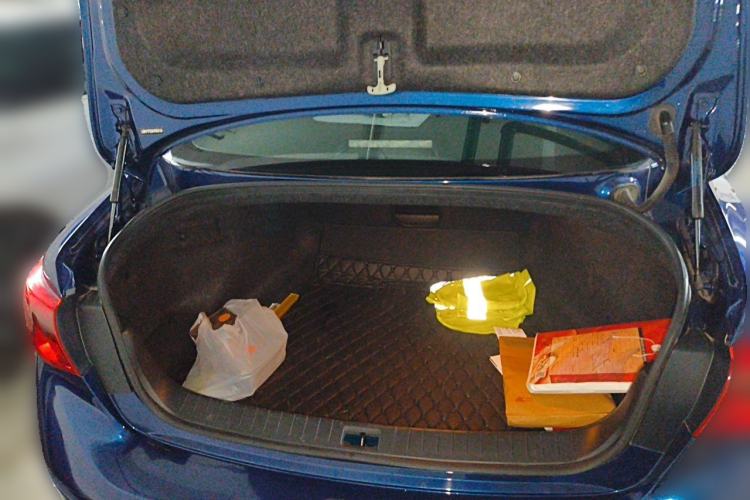Used Infiniti Q50L 2016 2.0T Comfort Edition Trunk