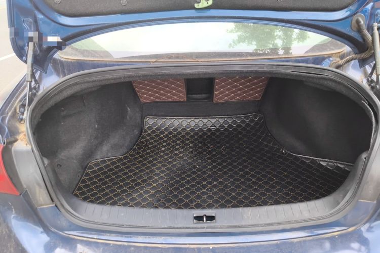 Used Infiniti Q50L 2016 2.0T Enjoyment Edition Trunk