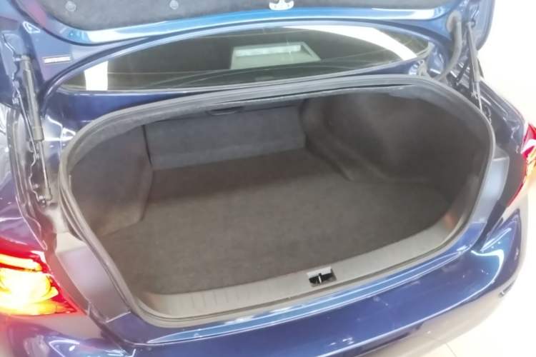 Used Infiniti Q50L 2016 2.0T Comfort Edition Trunk