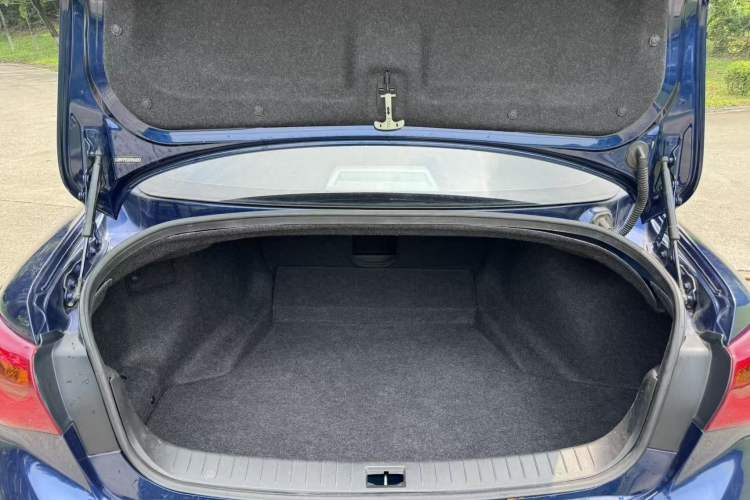 Used Infiniti Q50L 2016 2.0T Enjoyment Edition Trunk
